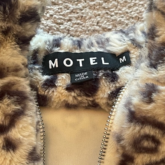 Motel Leopard Quarter-Zip - Picture 5 of 6